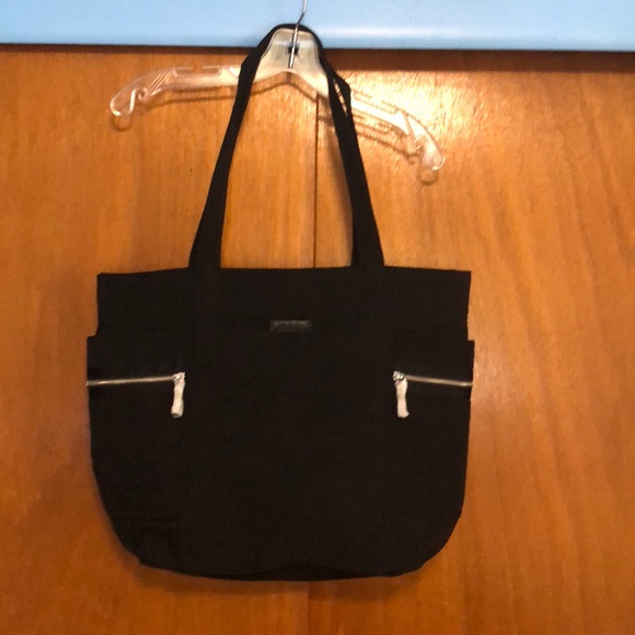 iconic deluxe vera tote